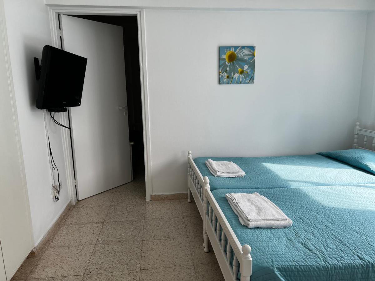 Flisvos Beach Apartments Протарас Стая снимка
