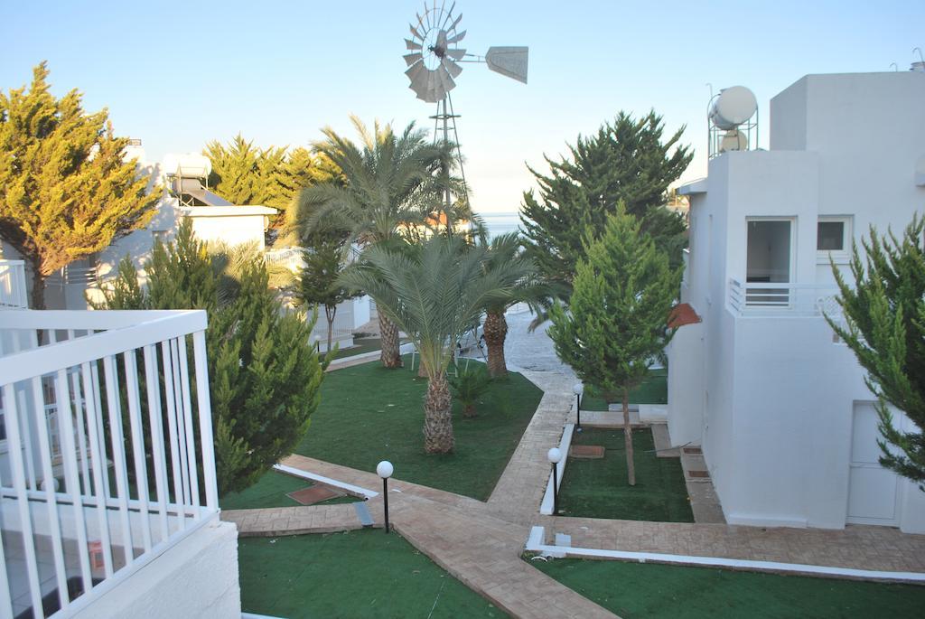 Flisvos Beach Apartments Протарас Екстериор снимка